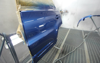 покраска двери автомобиля