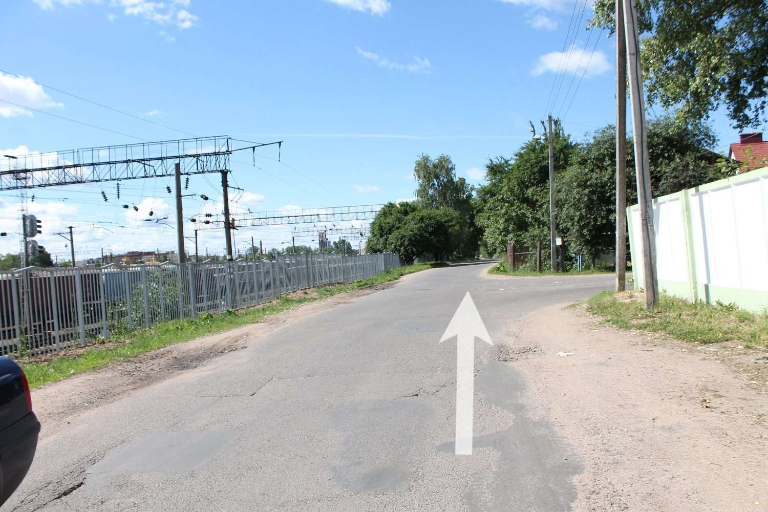 проезжаем перекресток, едем по Машинистов